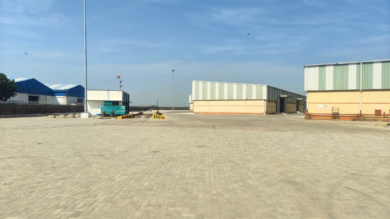 Empty Yard and Reefer Management